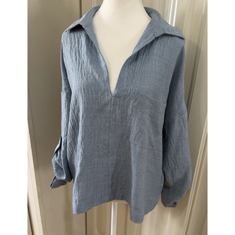 Max Studio‎ London Blouse Large Blue Textured V Neck Pocket Roll Sleeve